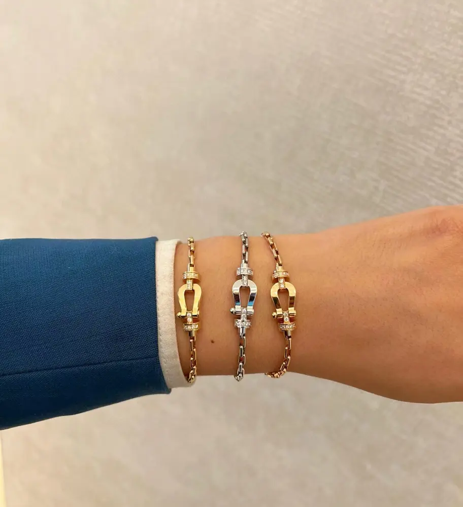 FRED Half diamond horseshoe clasp bracelet