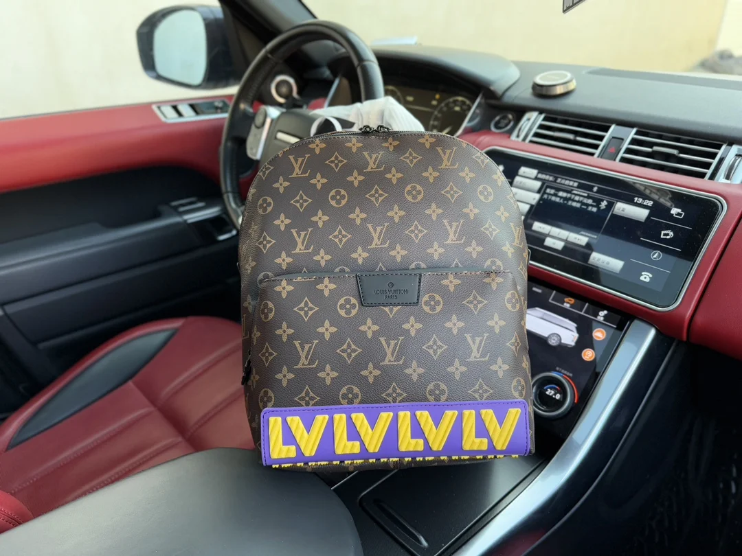 Louis Vuitton Backpack M57965