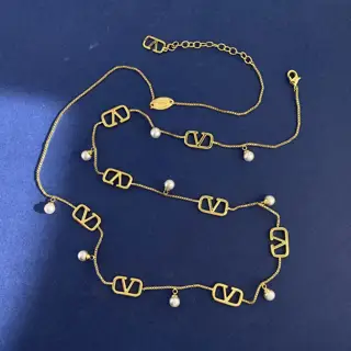 Valentino glossy V letter pearl long necklace sweater chain