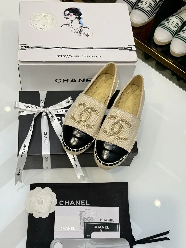 Chanel Fisherman Shoes Counter New Chain