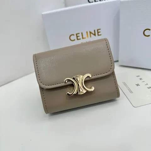 Celine Triomphe