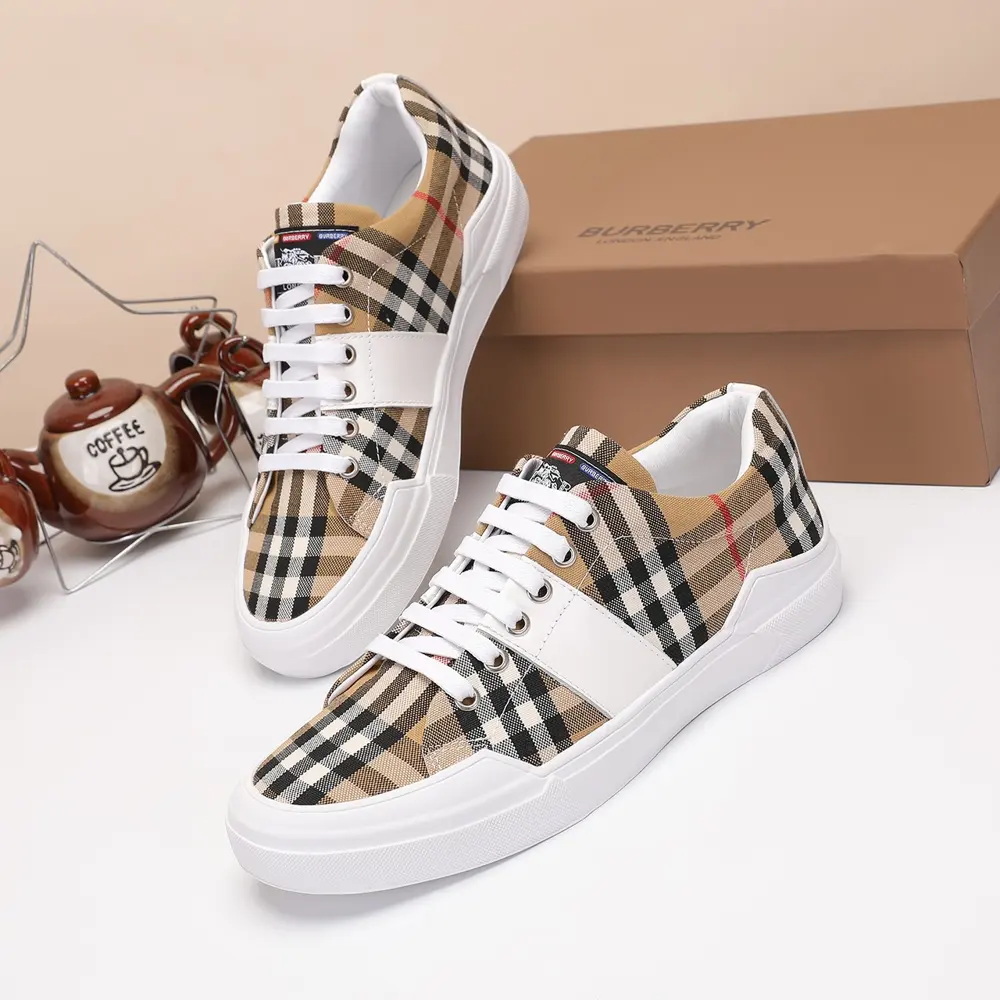 BURBERRY Original cowhide imported from Italy with original mesh fabric splicing design