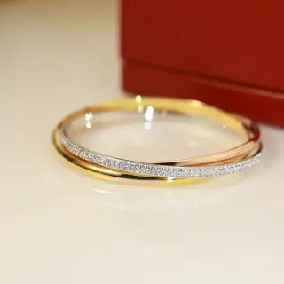 Cartier three-ring three-color bracelet is the most classic and popular Timeless classic