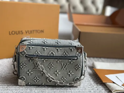 Louis Vuitton Keepall