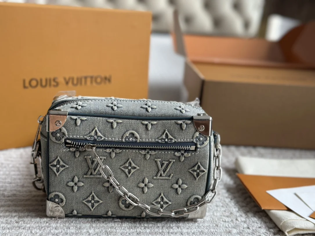 Louis Vuitton Keepall