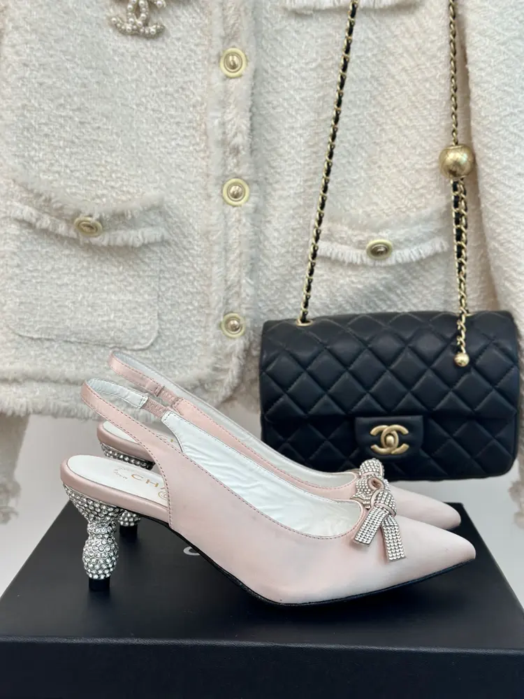 Chanel bow rhinestone high-heeled sandals