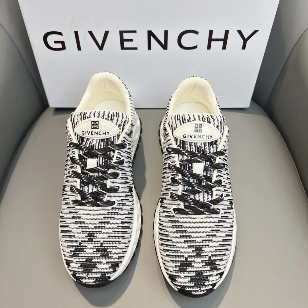 Givenchy thick-soled height-enhancing casual sports shoes