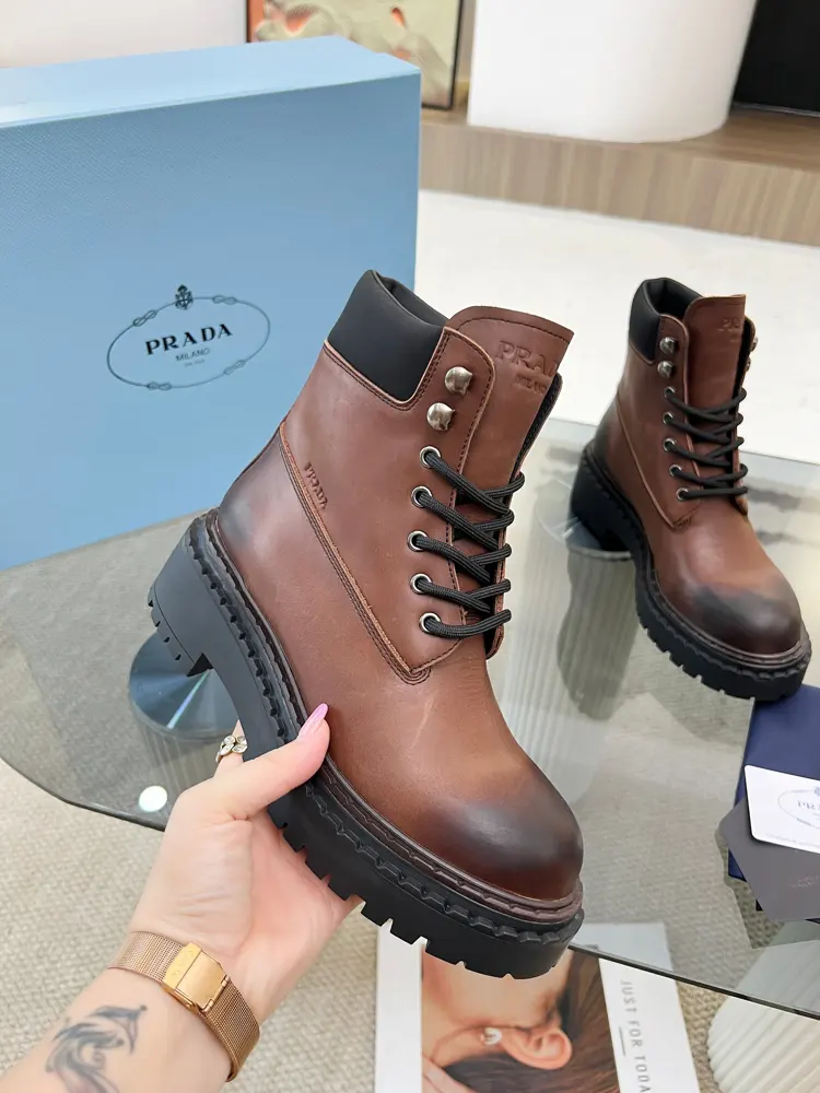 Prada Thick-soled Retro Martin Boots Fashionable Thick-soled Casual Motorcycle Martin Boots