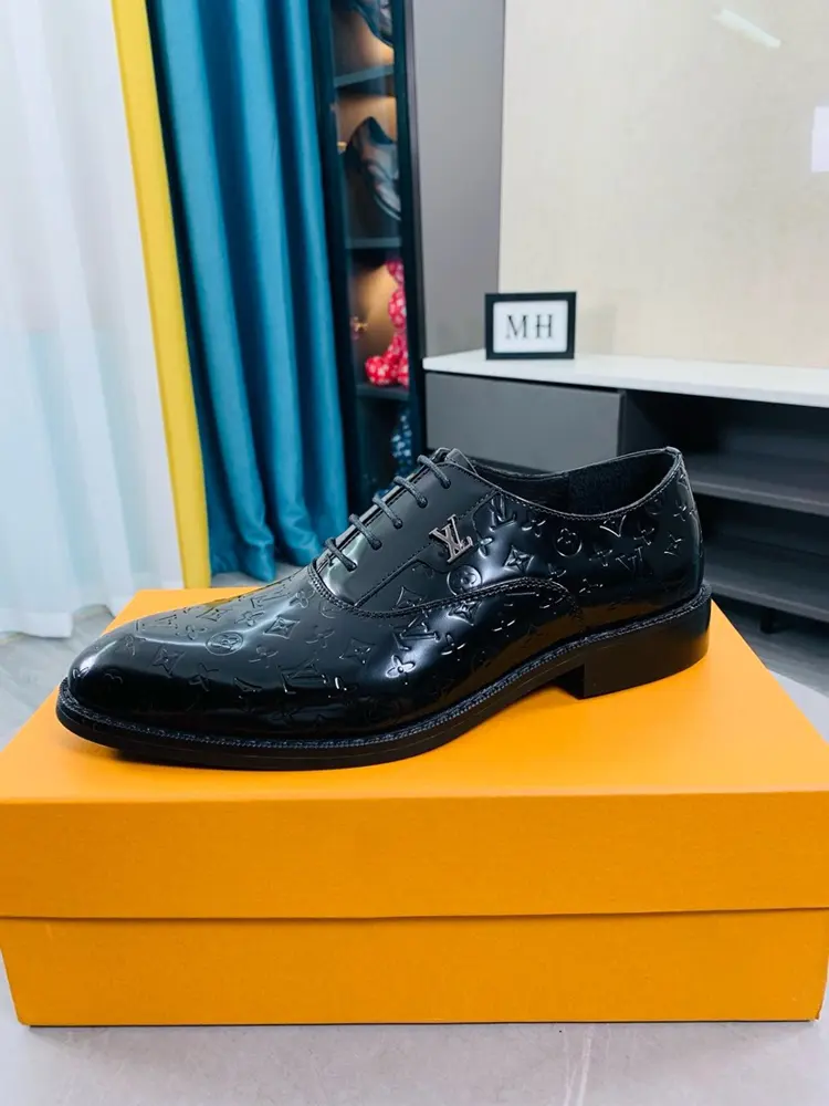 Louis Vuitton new open-edge pigskin shoes