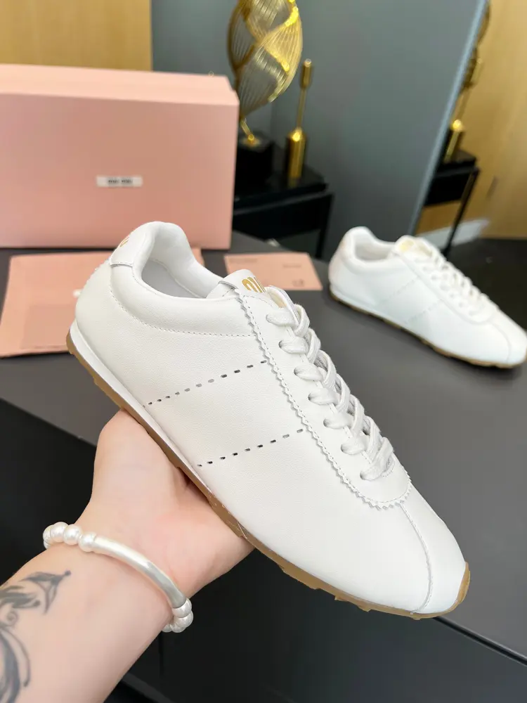 Miu Miu Miu 2024 new popular casual dirty shoes