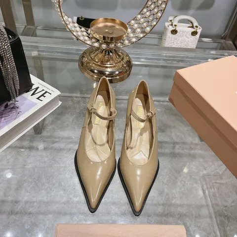 Miu Miu Miu 2024 Spring and Summer New Hollow Single Shoes