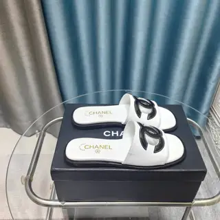 Chanel hollow double C lazy slippers