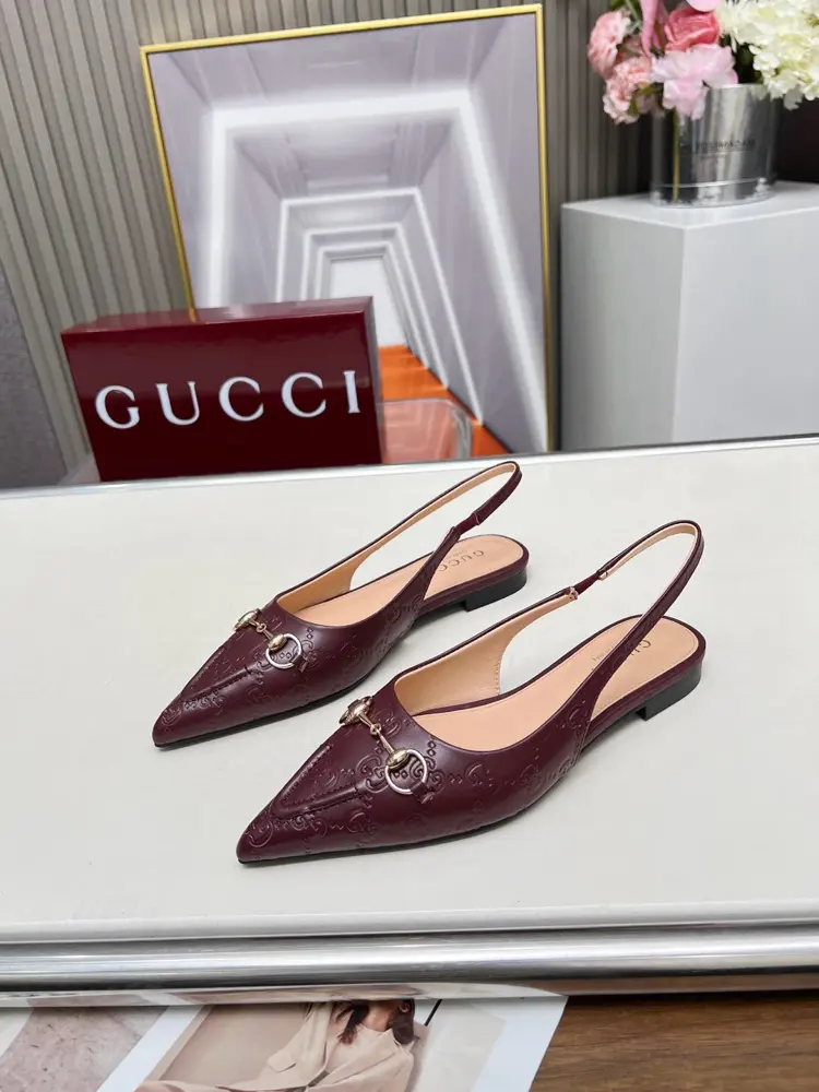 Gucci original hardware chain buckle Shoes