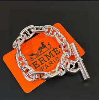 New product launch Hermès pig nose bracelet