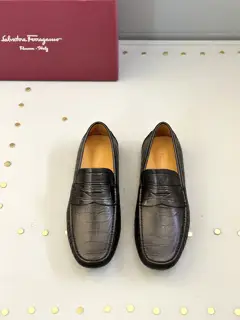 Salvatore Ferragamo GANCINI Buckle Moccasin. A modern interpretation of the classic