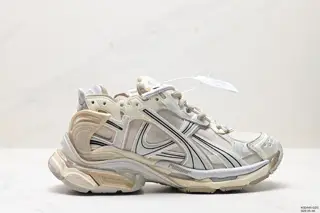 Balenciaga Original consistent accessories dust bag and shoelaces included All developed 772774