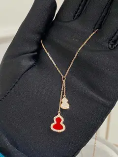 Qeelin Qilin has good fortune and luck mini double gourd necklace for good health