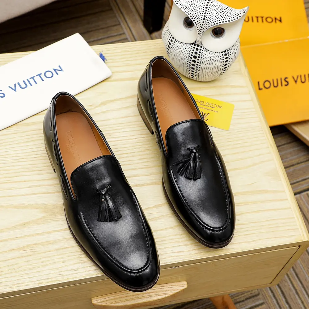Louis Vuitton new men’s casual business leather shoes
