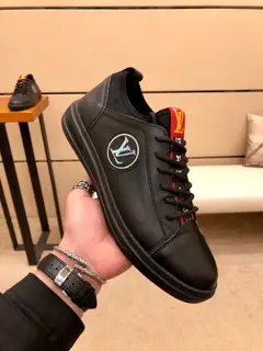 Louis Vuitton men’s casual leather shoes