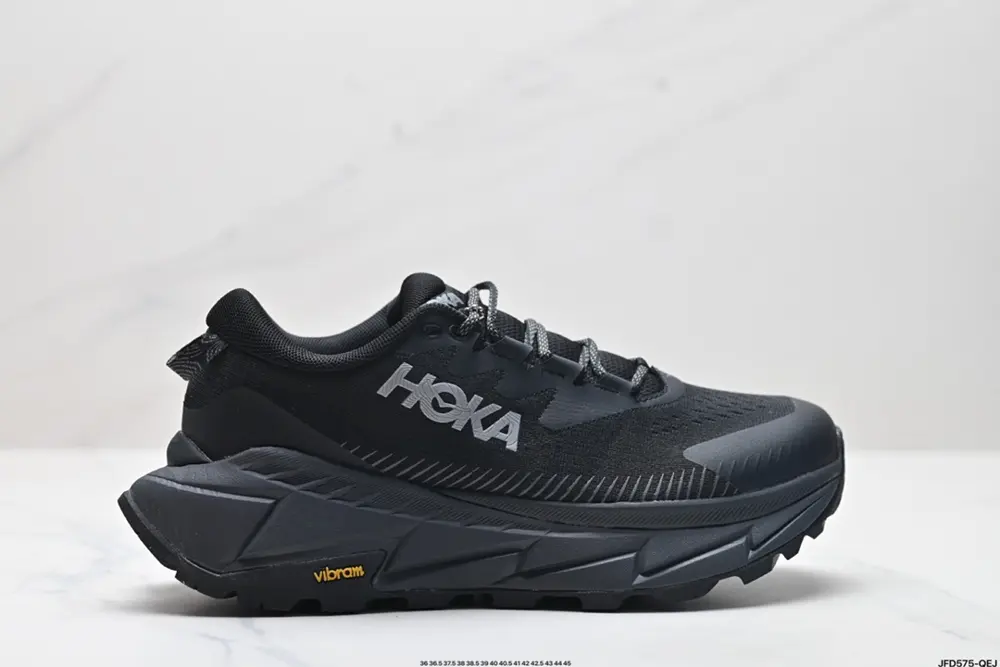 The HOKA brand comes from the Maori language of New Zealand. HOKA means earth 1141610