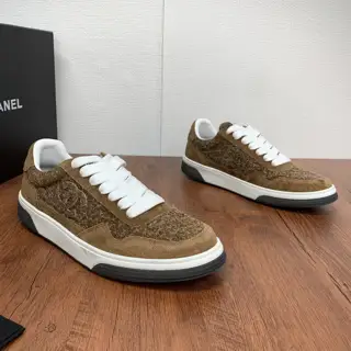 Chanel leather casual sneakers