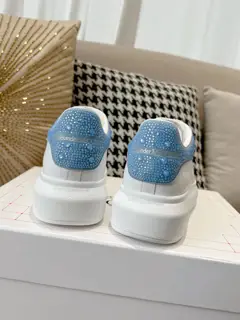 Alexander McQueen classic popular star all-match white shoes
