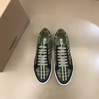 Burberry’s classic low-top sneaker for men