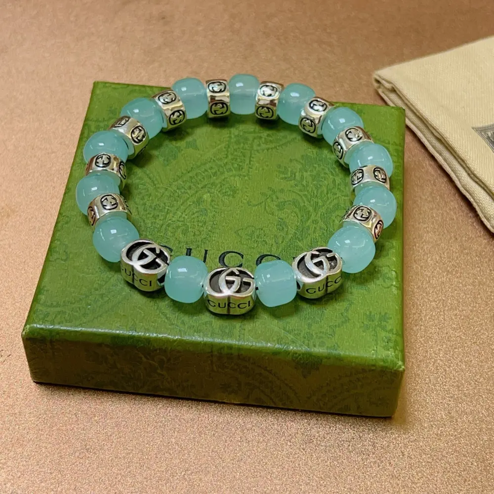 Gucci Bracelet for both men and women. The latest blue tiger eye stone bracelet is of a