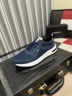 Armani new casual shoes are on sale. Upper cowhide + leather lining