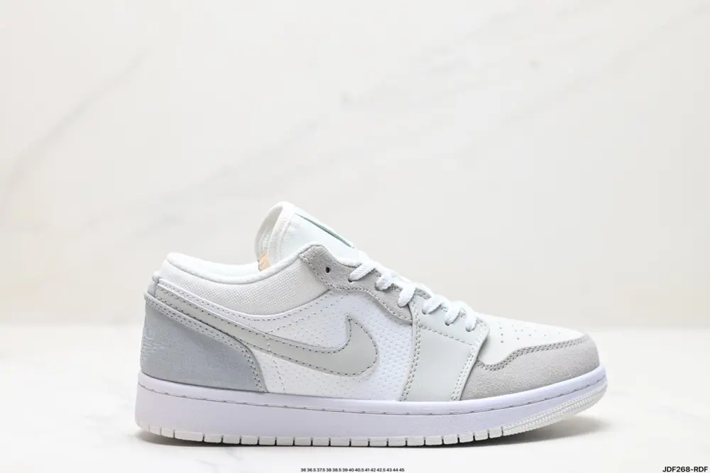 Nike Air Jordan 1 Low Sneakers 553558-040