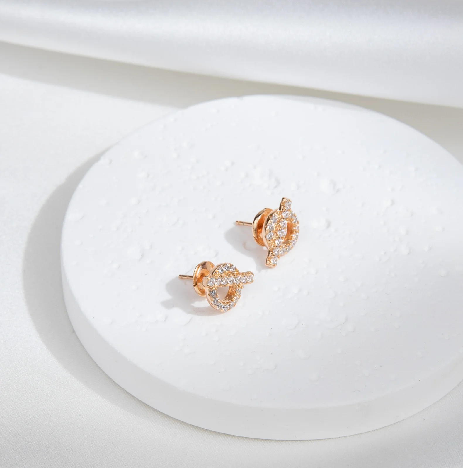 HERMES full diamond earrings