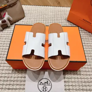 Hermès Colorblocked Hermès leather fabric
