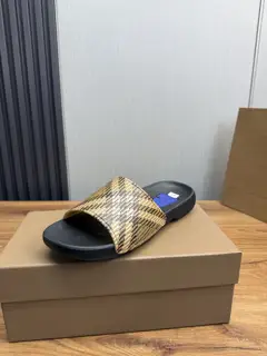 BURBERRY Slippers Original Material