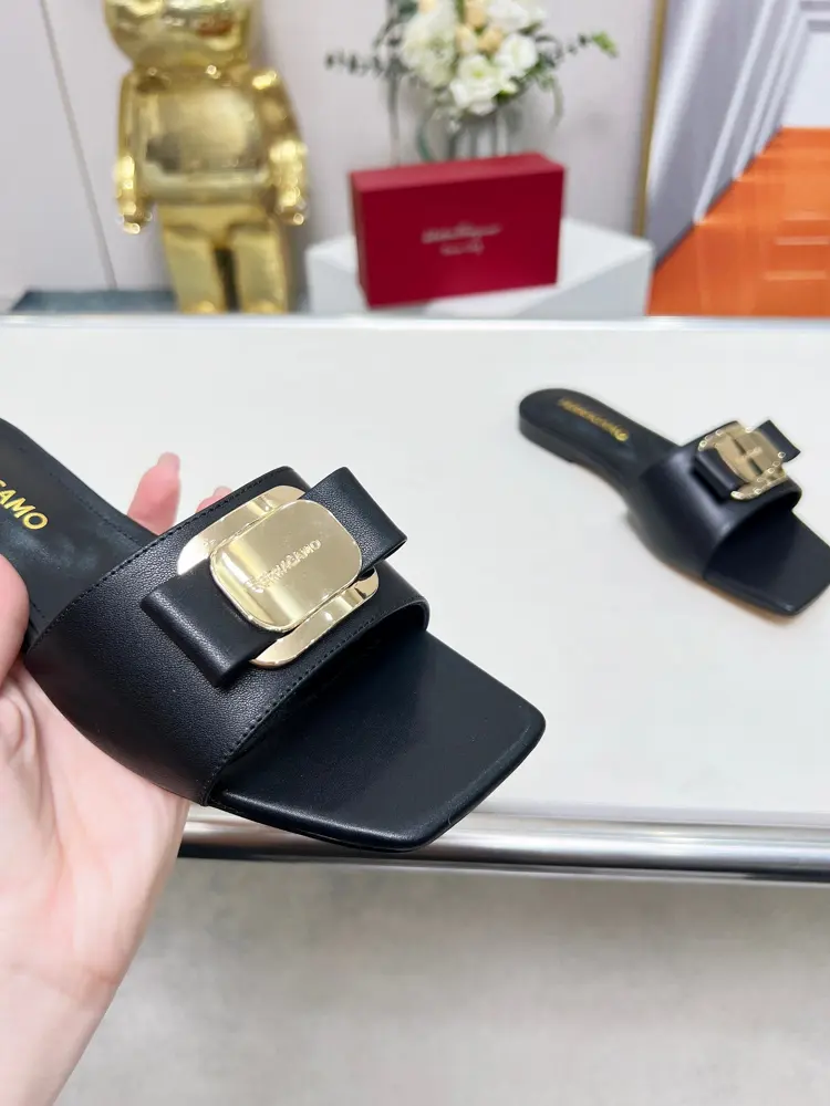 Salvatore Ferragamo Ferragamo slippers