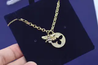 Swarovski Gold Bee Clavicle Necklace