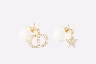 New DIOR CD letter earrings The same brass material as the counter