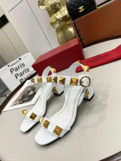 Valentino. Valentino 2022 latest counter series