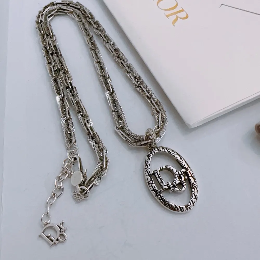 DIOR New Dior necklace Original goods New counter model Retro fashion must-have Men and