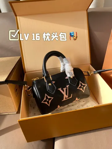 Louis Vuitton Speedy