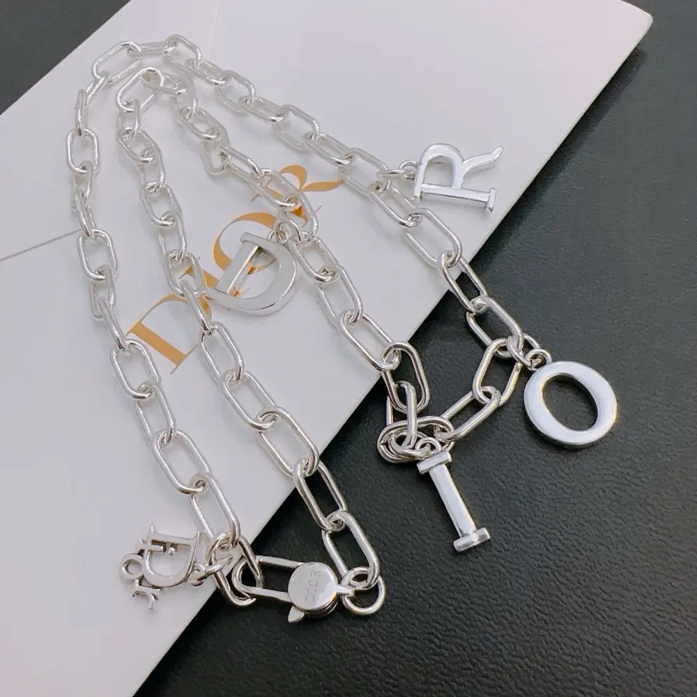 DIOR New Dior necklace Original goods New counter model