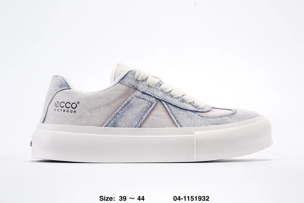ECCO versatile casual sneakers