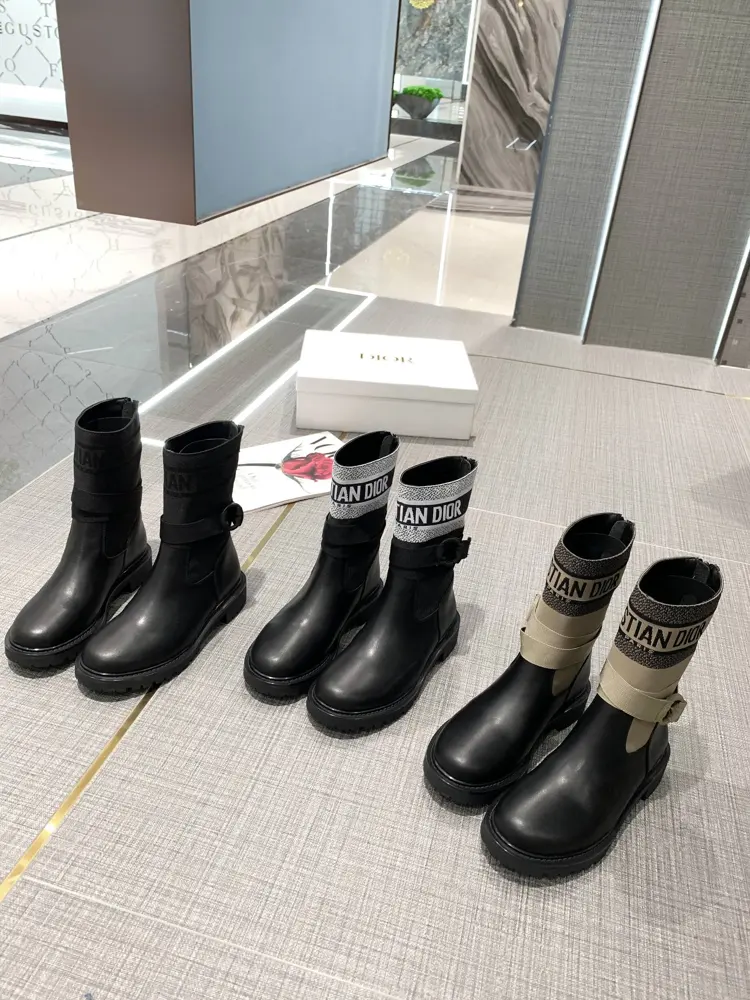 Dior’s latest autumn and winter runway model. Original 1:1. The biggest highlight of this