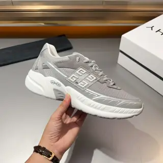 Givenchy men’s thick-soled height-enhancing casual sports shoes