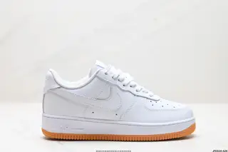 NIKE AIR FORCE 1’07 LV8 Sneakers CW1574-100