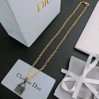 DIOR New Dior necklace Original goods New counter model