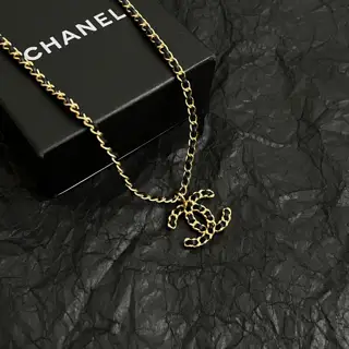 Chanel vintage necklace