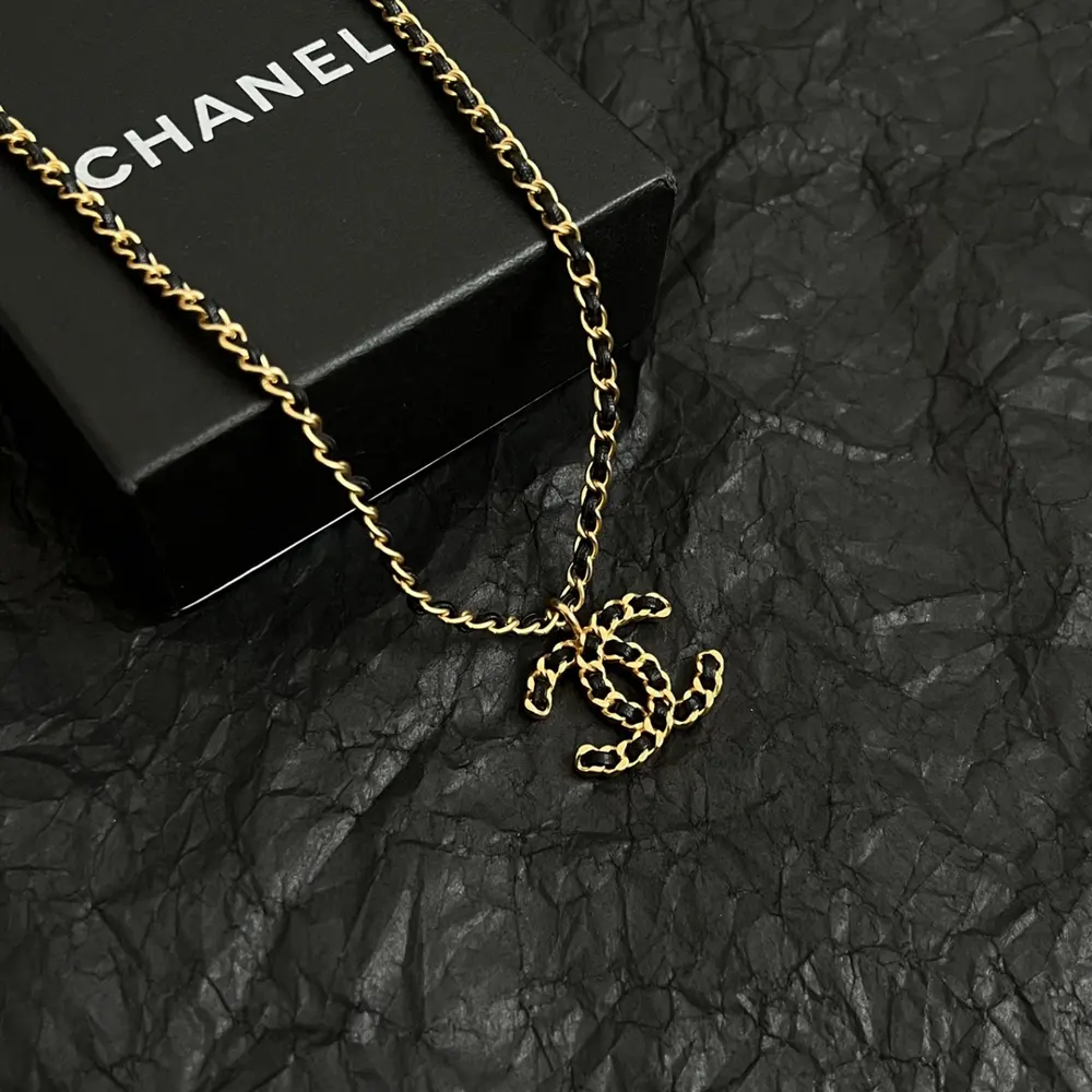 Chanel vintage necklace