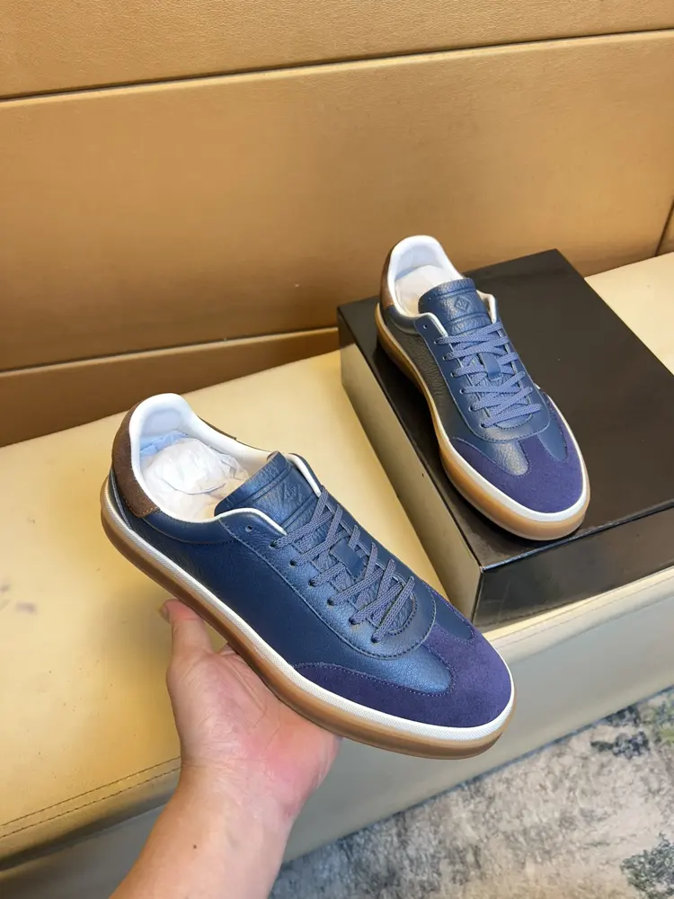 Brunello Cucinelli sneakers Classic yarns inspire the sophistication and sporty taste of