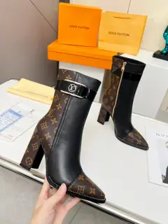 Louis Vuitton is luxurious and simple. Heels
