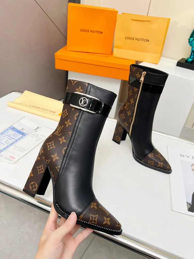 Louis Vuitton is luxurious and simple. Heels
